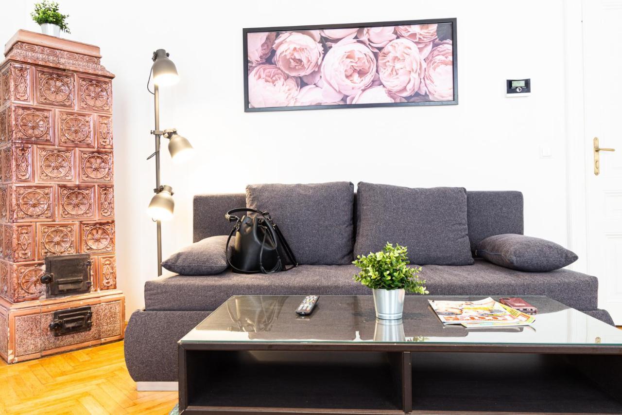 Apartment Lindengasse Vienna Exterior photo
